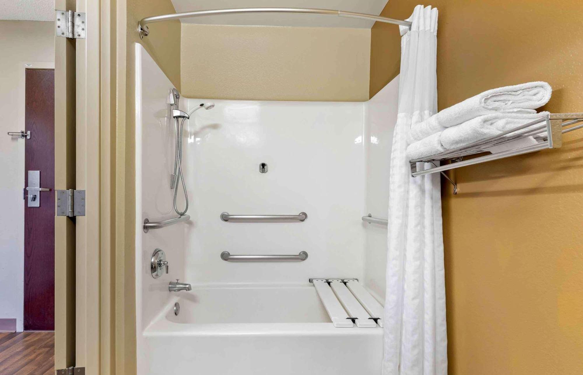 Extended Stay America Select Suites - Newport News - Oyster Point Экстерьер фото