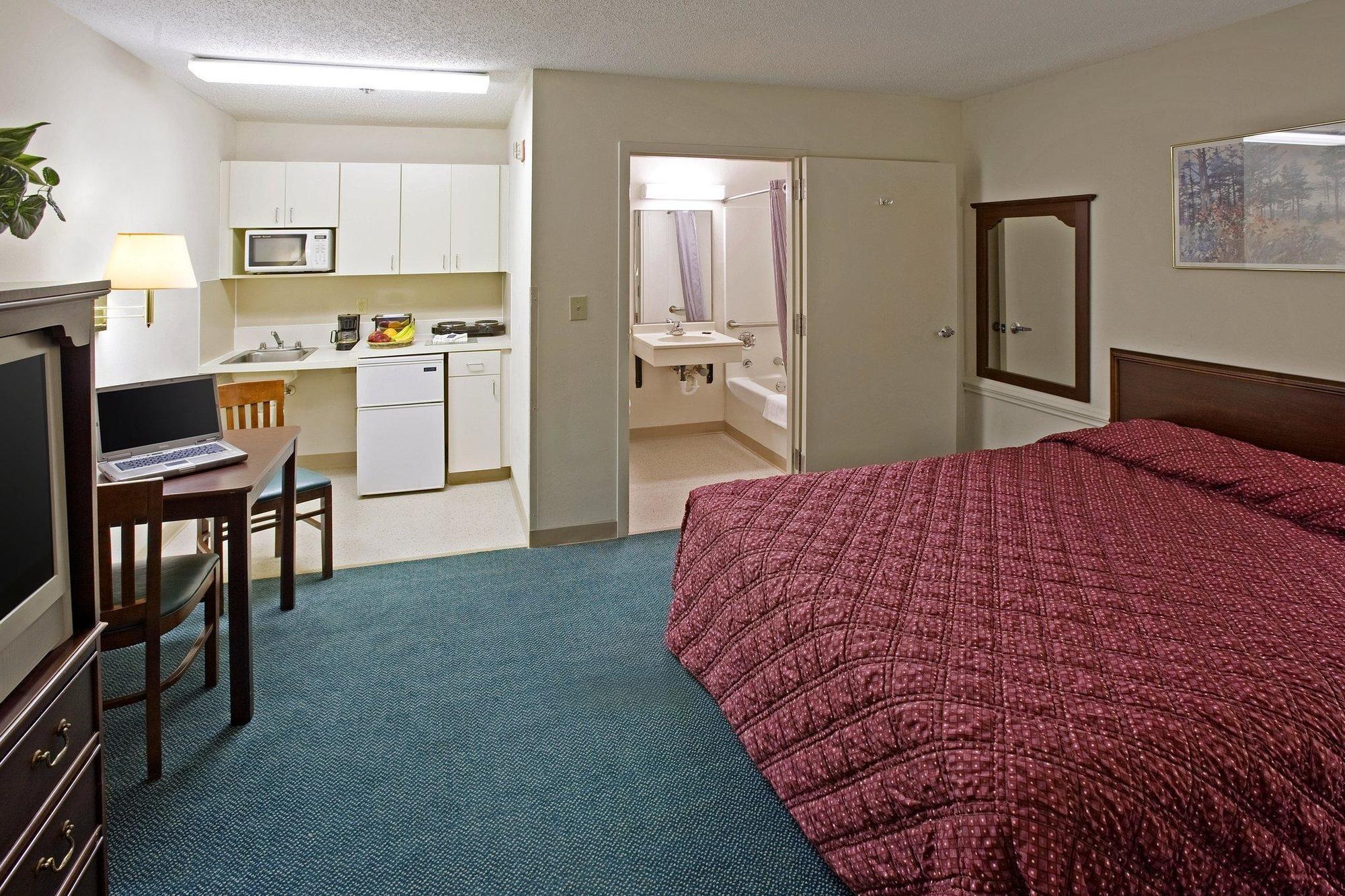 Extended Stay America Select Suites - Newport News - Oyster Point Экстерьер фото